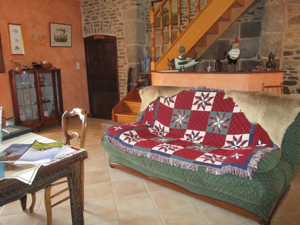 Bed and Breakfast Les Sources Poilley  Экстерьер фото